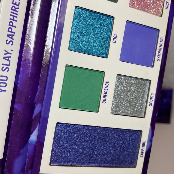 NWT SAPPHIRE SEPTEMBER BH COSMETICS EYESHADOW PALETTE UNTOUCHED SEALED EXCELLENT - Picture 2 of 5